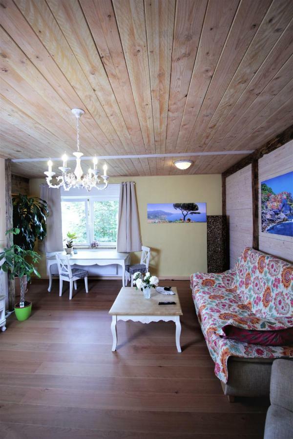 Oybiner Blockhaus Und Ferienwohnungen Hain  Esterno foto